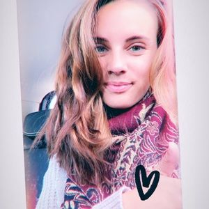 Meet your Posher, Adsi.